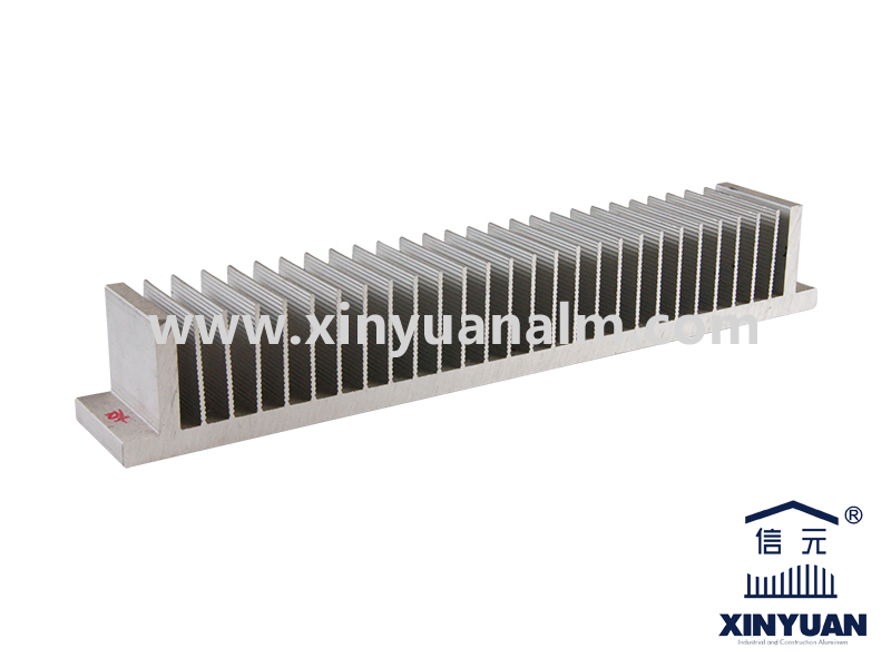 高倍數(shù)散熱器鋁材